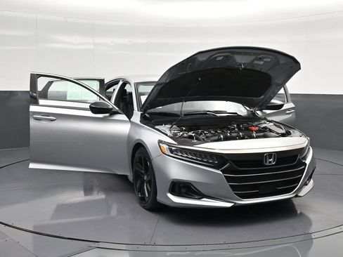 Used 2021 Honda Accord Sport image 26