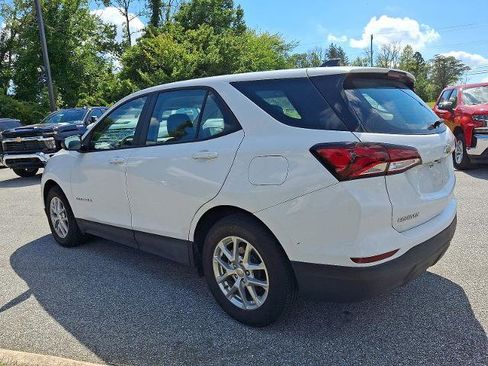 Certified 2022 Chevrolet Equinox LS image 4