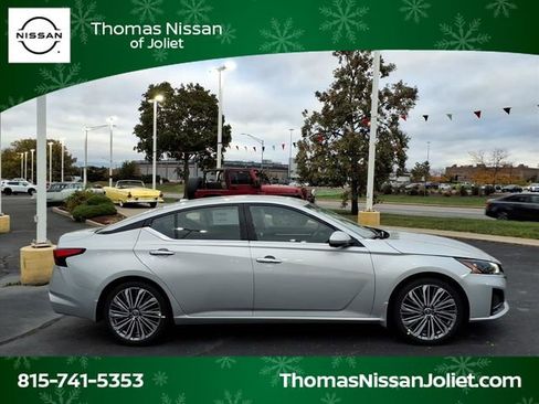 New 2025 Nissan Altima 2.5 SL image 2