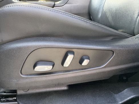 Used 2020 Cadillac XT6 Premium Luxury image 8