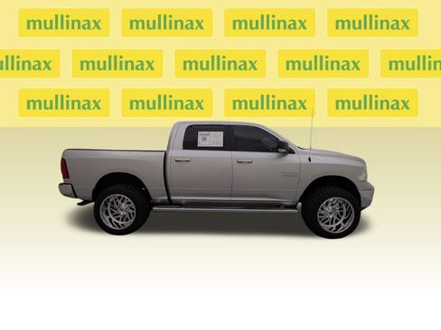 Used 2017 RAM 1500 Big Horn AWD/4WD image 2