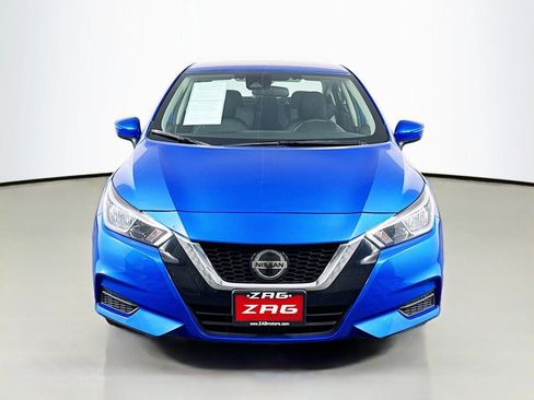 Used 2021 Nissan Versa SV FWD image 8
