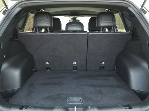 Used 2024 Jeep Compass Latitude w/ Altitude Special Edition image 10