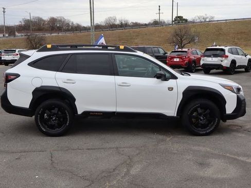 Certified 2022 Subaru Outback Wilderness image 9