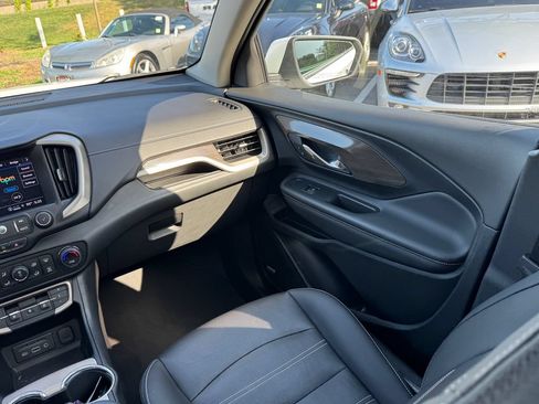 Used 2023 GMC Terrain Denali AWD/4WD image 15