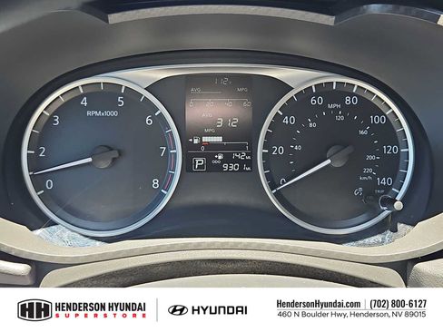 Used 2025 Nissan Versa S w/ Trunk Package FWD image 32