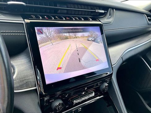 Used 2021 Jeep Grand Cherokee L Limited image 18