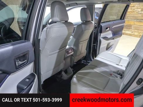 Used 2019 Toyota Highlander Limited FWD V6 1 Owner image 14