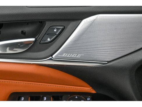 Used 2025 Cadillac CT4 Premium Luxury image 30