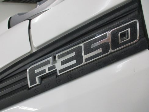 Used 2016 Ford F350 XL w/ Power Equipment Group AWD/4WD image 5
