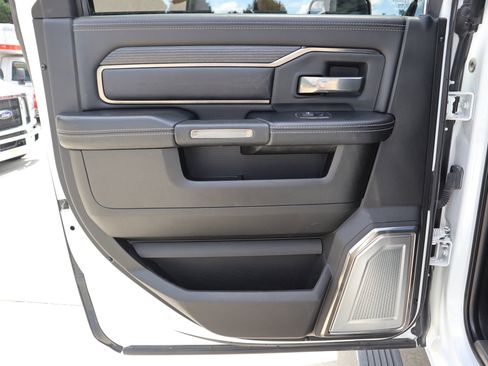 Used 2019 RAM 2500 Limited image 30