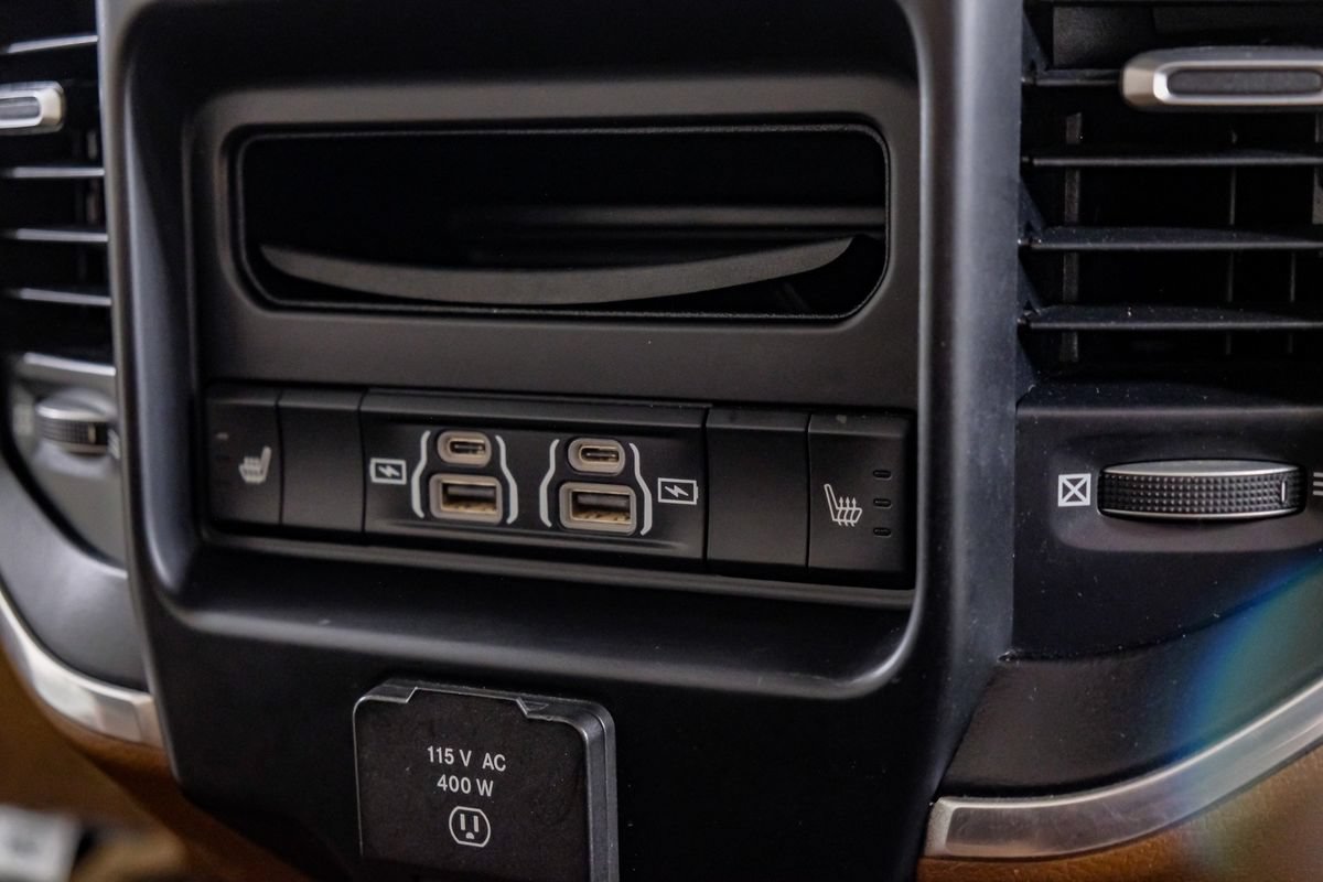 Used 2023 RAM 3500 Laramie AWD/4WD image 32