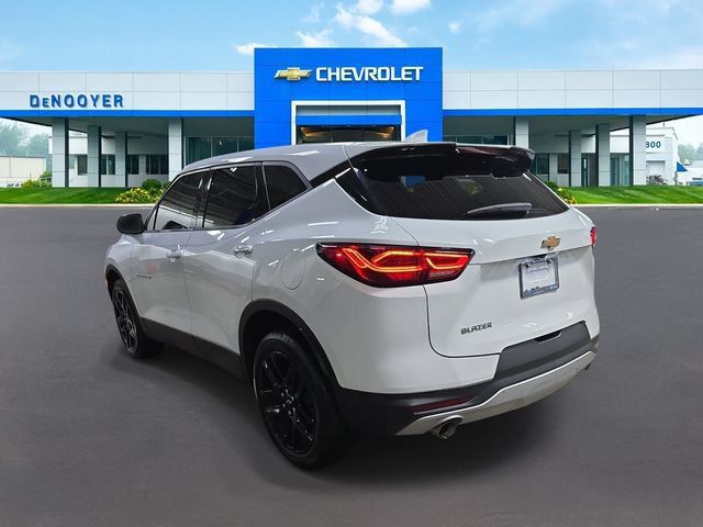 New 2025 Chevrolet Blazer LT FWD image 9
