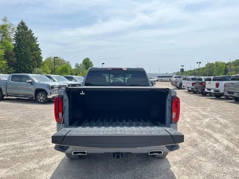 Used 2024 GMC Sierra 1500 AT4 w/ AT4 Premium Package AWD/4WD image 8