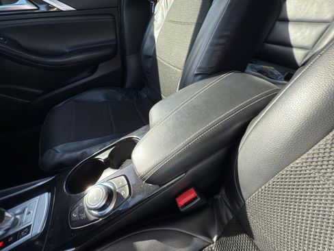 Used 2017 INFINITI QX30 AWD image 17