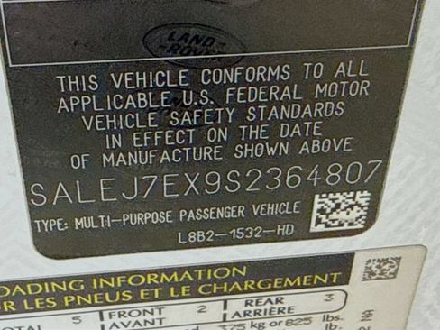 Used 2025 Land Rover Defender 110 S AWD/4WD image 33