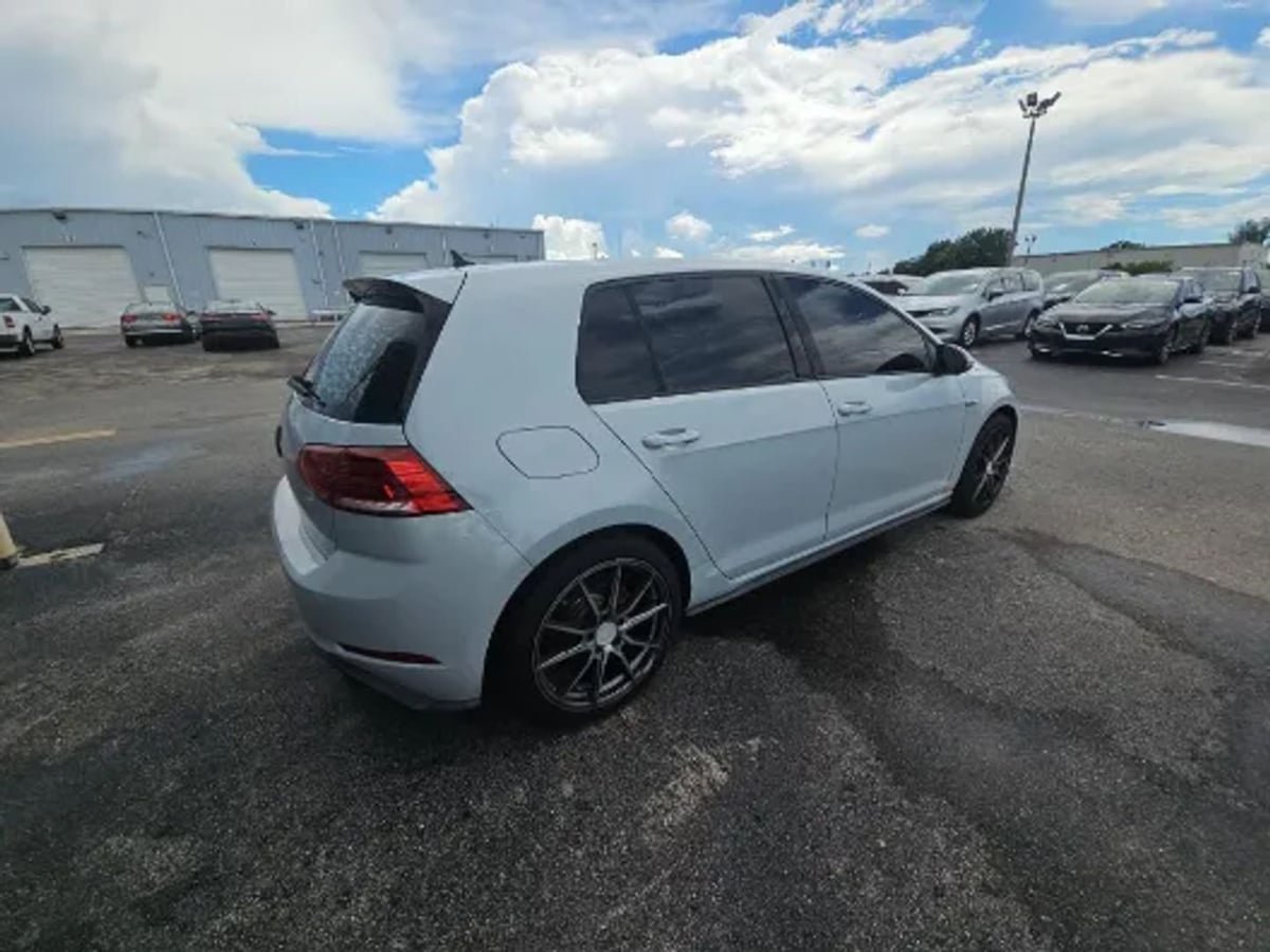 Used 2018 Volkswagen GTI S FWD image 3