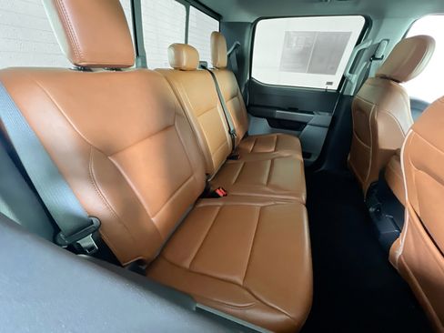 Used 2023 Ford F250 XLT w/ Snow Plow Prep Package image 24