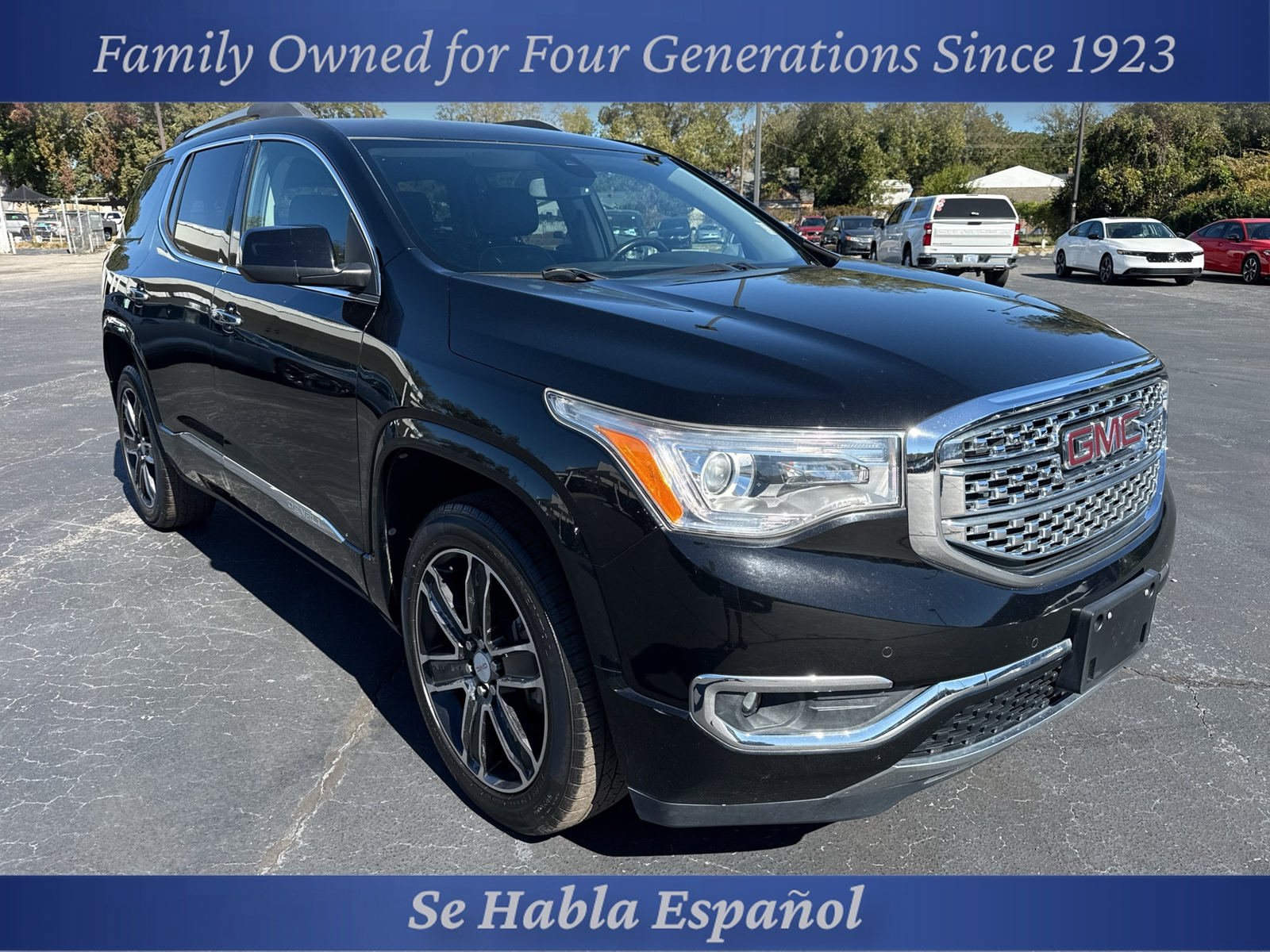 Used 2019 GMC Acadia Denali AWD/4WD image 1