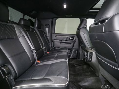 Used 2025 RAM 3500 Limited AWD/4WD image 18