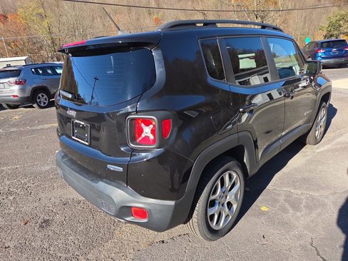 Used 2015 Jeep Renegade Latitude w/ Popular Equipment Group image 3