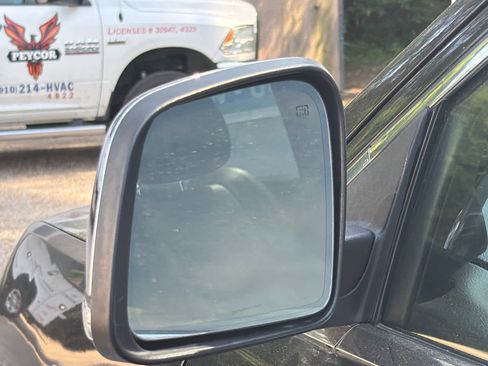 Used 2013 Jeep Grand Cherokee Limited image 13