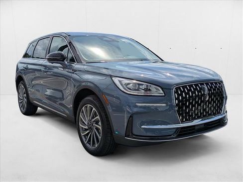 New 2025 Lincoln Corsair Reserve image 7