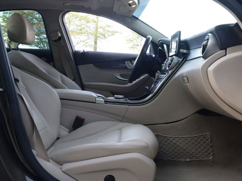 Used 2017 Mercedes-Benz C 300 Sedan w/ Premium 2 Package image 18