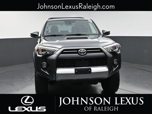 Used 2023 Toyota 4Runner TRD Off-Road Premium w/ Off Road Premium Plus Package AWD/4WD image 4