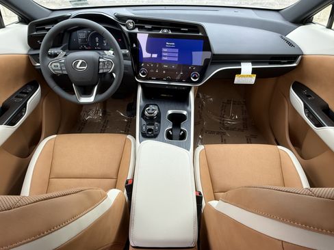 New 2026 Lexus RZ 350e 2WD image 25