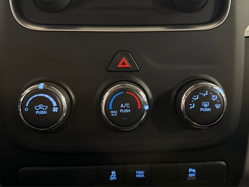 Used 2019 RAM 1500 Classic Warlock image 31