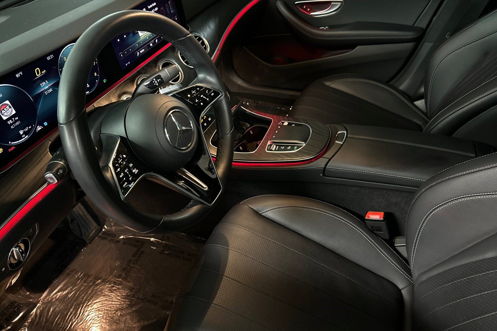 Used 2022 Mercedes-Benz E 350 Sedan image 4