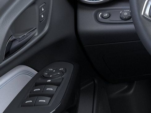 New 2026 Chevrolet Trax LT w/ Midnight Edition FWD image 47