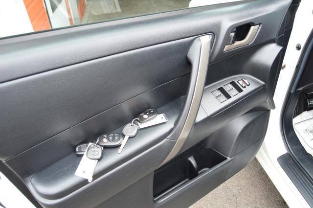 Used 2010 Toyota Highlander SE AWD/4WD image 58