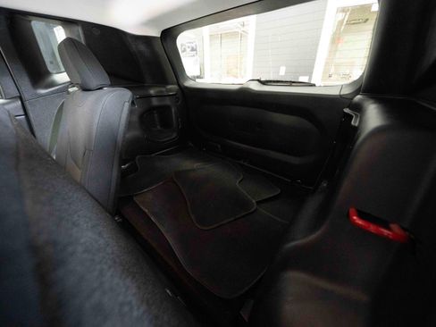 Used 2020 Jeep Renegade Altitude AWD/4WD image 24