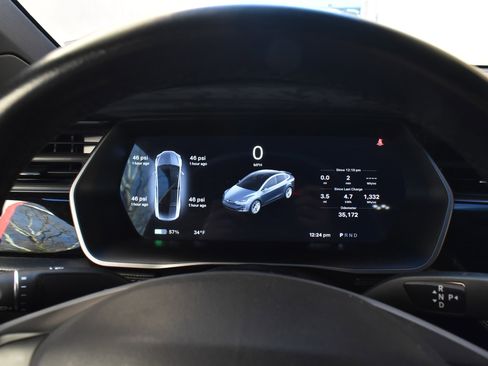 Used 2018 Tesla Model X 75D image 32