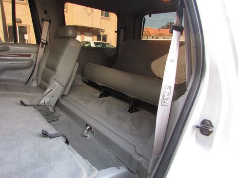 Used 2000 Lincoln Navigator Base 4dr 4WD SUV image 22