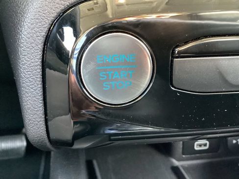 Used 2025 Ford Escape Platinum AWD/4WD image 22