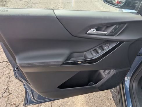 New 2026 Chevrolet Equinox LT w/ Convenience Package II image 13