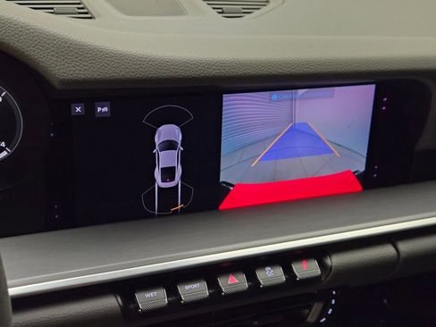 Used 2020 Porsche 911 Carrera image 34