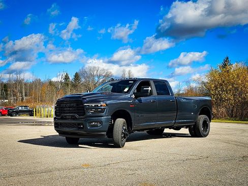 New 2026 RAM 3500 Laramie w/ Night Edition image 10