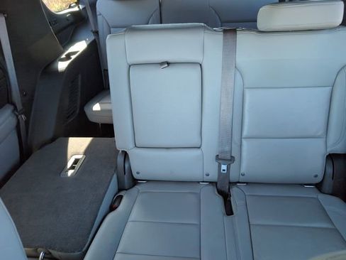 Used 2021 Chevrolet Tahoe Z71 w/ Luxury Package image 26