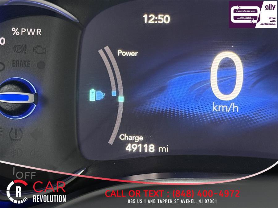 Used 2024 Chrysler Pacifica Limited FWD image 16