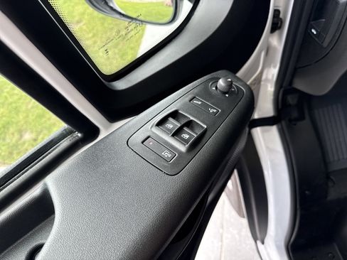 Used 2025 RAM ProMaster 3500 w/ Safety Group FWD image 14