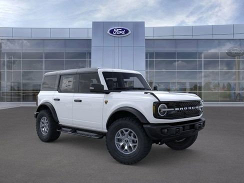 New 2025 Ford Bronco Badlands image 7