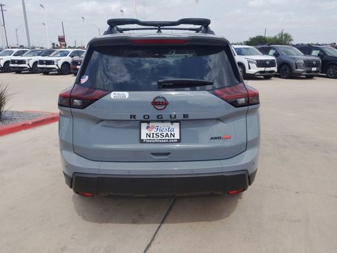 New 2026 Nissan Rogue SV AWD/4WD image 6