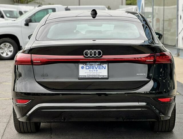Used 2025 Audi A6 e-tron Prestige AWD/4WD image 37
