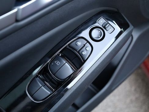 New 2025 Nissan Altima 2.5 SR w/ SR Premium Package image 13