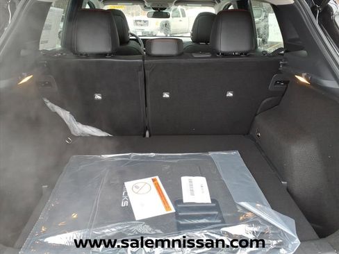 New 2026 Nissan Kicks SR w/ SR Premium Package FWD image 6