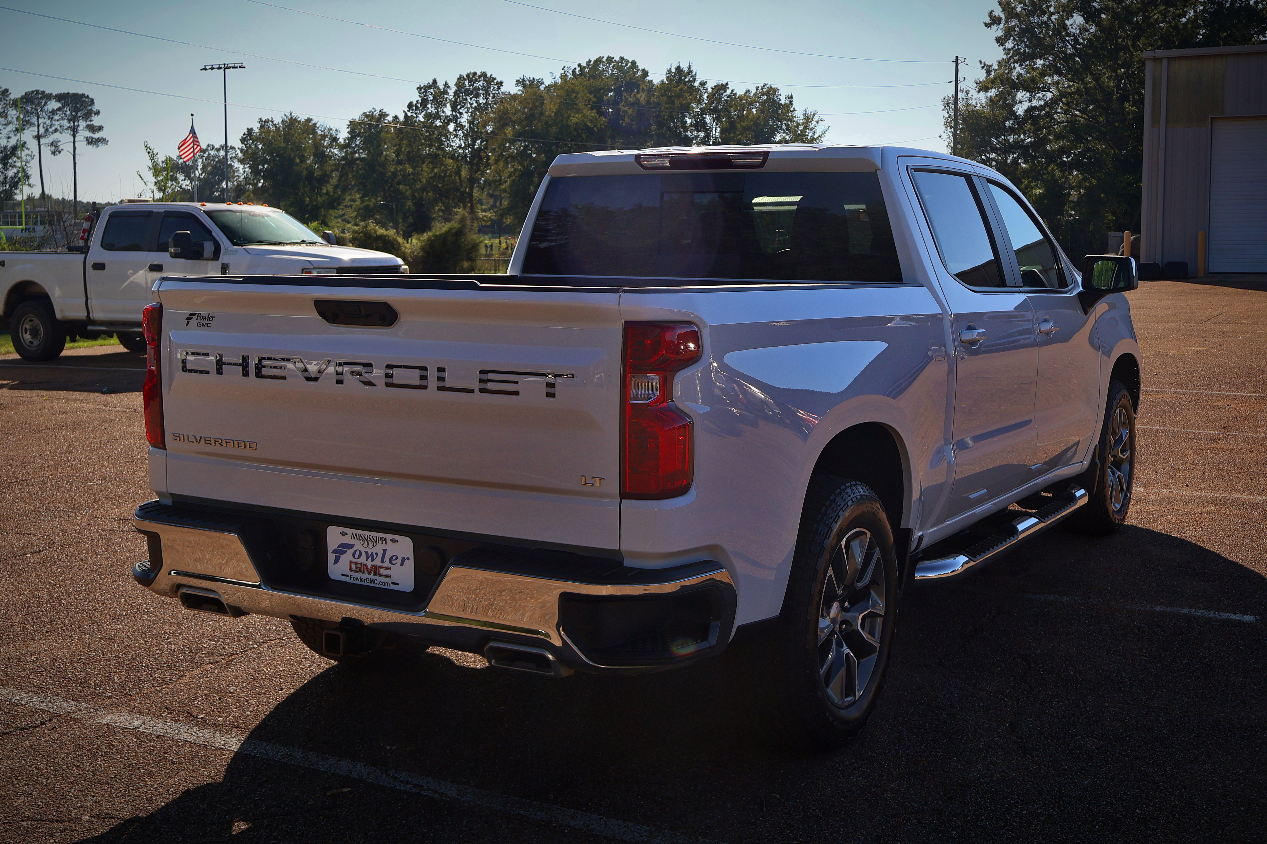 Used 2026 Chevrolet Silverado 1500 LT AWD/4WD image 7